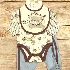 NWOT Vitamins Baby 4 Pc Lion Set Size 3 Months